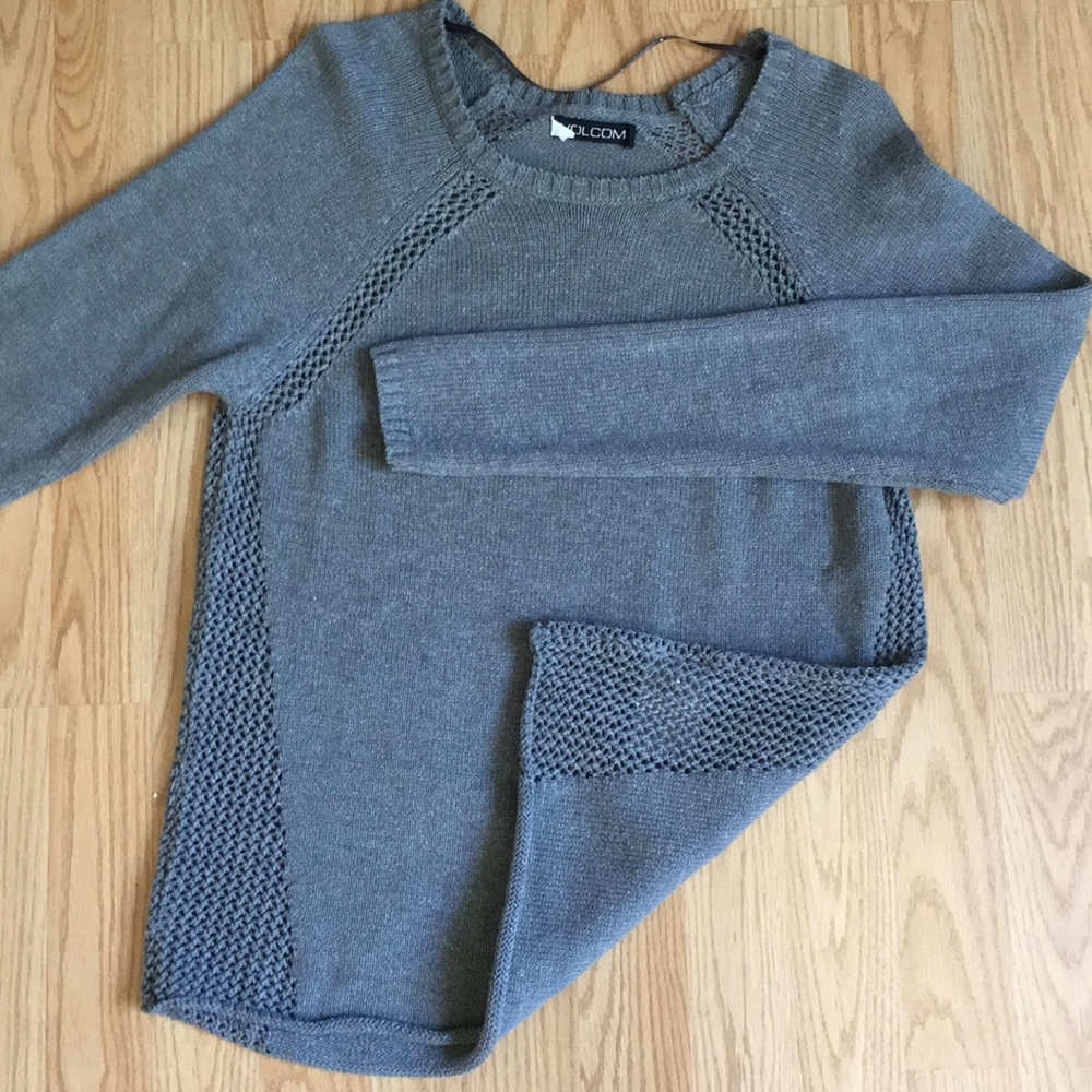 Volcom sweater